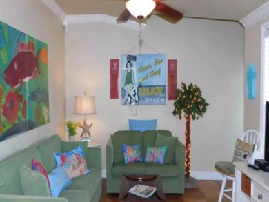 Anna Maria 2 Bedroom Vacation Rental Condo Pool Sleeps 6