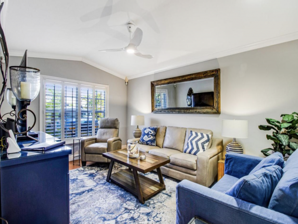 Holmes Beach area  2 Bedroom Vacation Rental Sleeps 6! Across Street From Beach