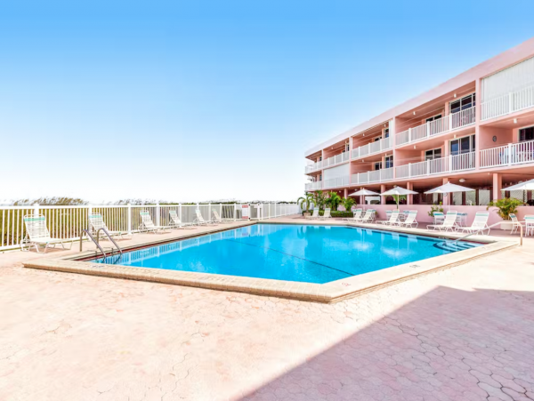 All About The Gulf Views!