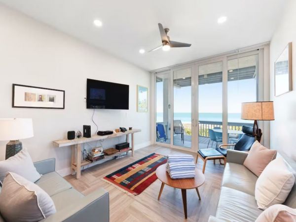 2 Bedroom Holmes Beach Condo Full Gulf Views Sleeps 4