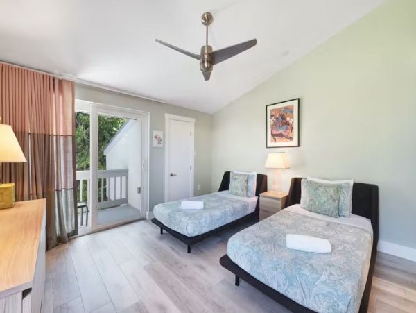 2 Bedroom Holmes Beach Condo Full Gulf Views Sleeps 4