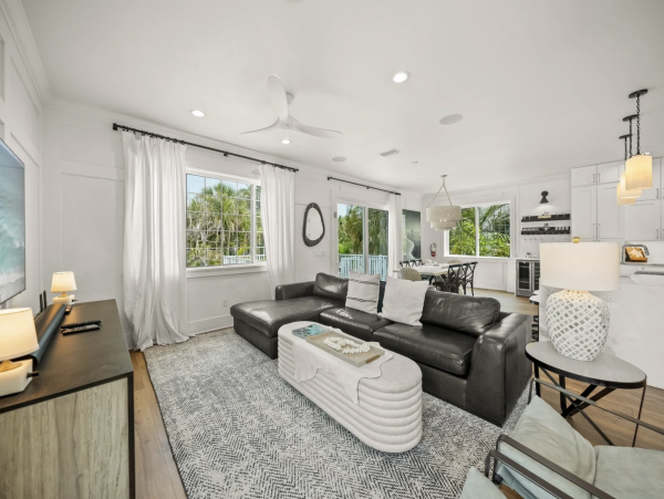 Anna Maria Luxury Vacation Home 5 houses to beach