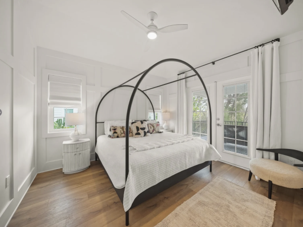 Anna Maria Luxury Vacation Home 5 houses to beach