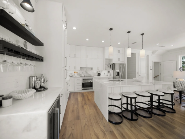 Anna Maria Luxury Vacation Home 5 houses to beach