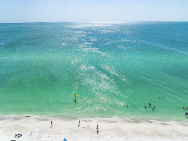 Anna Maria Luxury Vacation Home 5 houses to beach