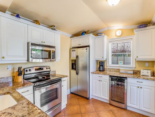 Anna Maria Beach Charm Rental Steps to the Beach