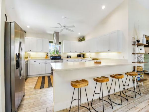 Anna Maria 3 Bedroom Vacation Rental with Pool Peeks of Gulf