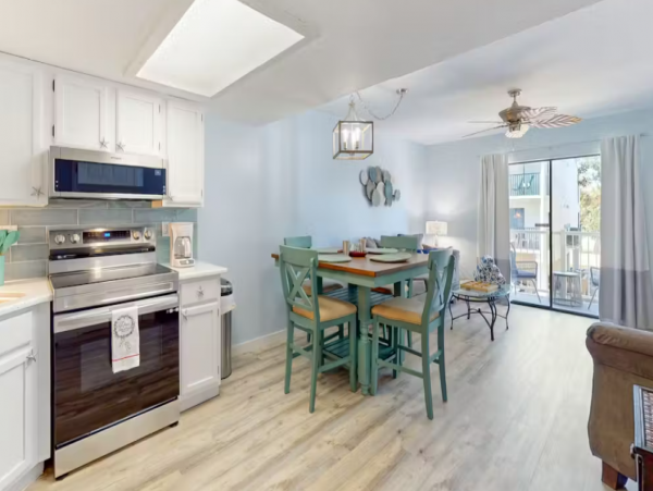 Holmes Beach 2 Bedroom Vacation Condo for Rent