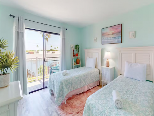 Holmes Beach 2 Bedroom Vacation Condo for Rent