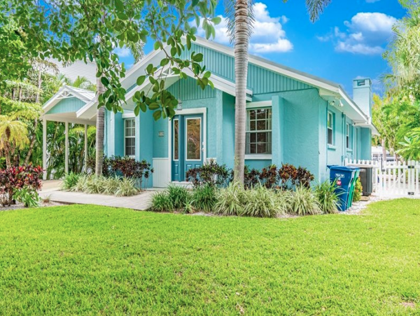 Anna Maria Island 4 Bedroom Canal Front Rental Private Pool