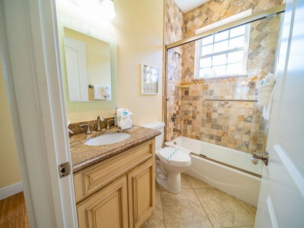 Holmes Beach Vacation Rental Home West of Gulf Drive