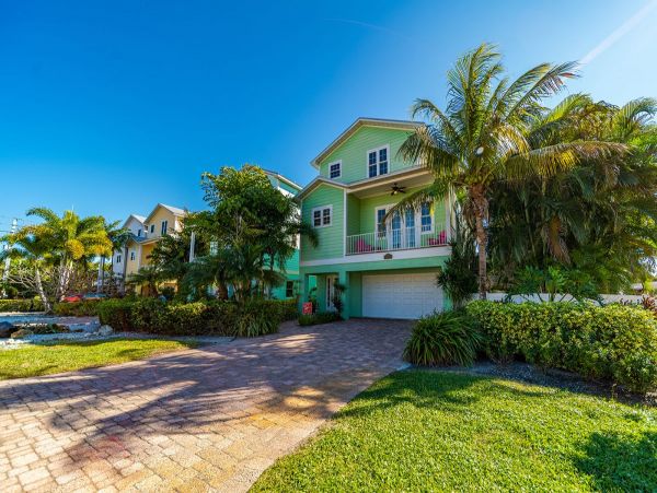Holmes Beach Vacation Rental Home West of Gulf Drive
