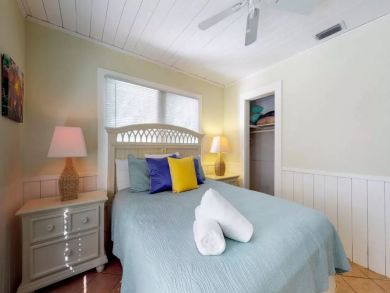 Holmes Beach 3 Bedroom Vacation Rental Sleeps 5