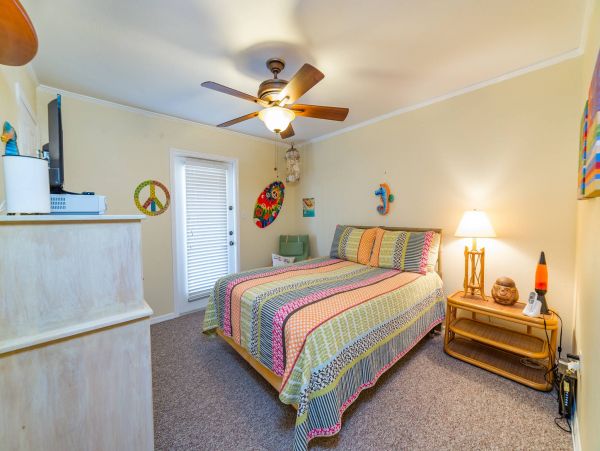 Holmes Beach Duplex with Shared Pool 3 Blocks to Beach