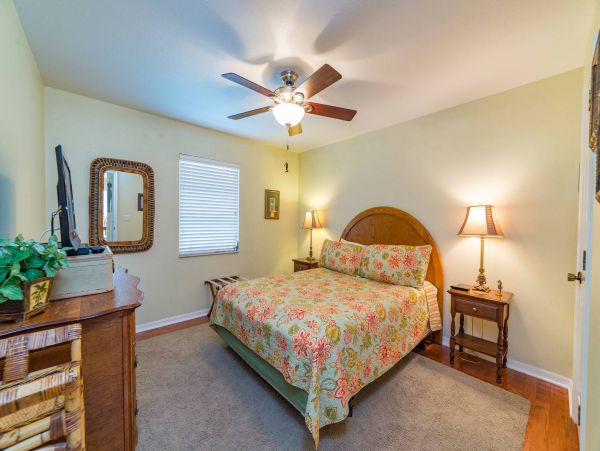 Holmes Beach Duplex with Shared Pool 3 Blocks to Beach
