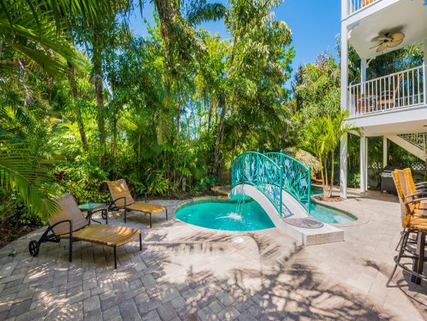 5 Star Luxury Rental on Anna Maria Sleeps 16 With Gulf Views