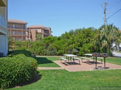 Miramar Beach Vacation Condo Sleeps Six Guests Walk to Beach Miramar Beach Vacation Condo Sleeps Six Guests Walk to Beach