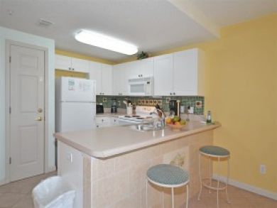 Miramar Beach Vacation Condo Sleeps Six Guests Walk to Beach Miramar Beach Vacation Condo Sleeps Six Guests Walk to Beach