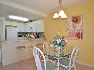 Miramar Beach Vacation Condo Sleeps Six Guests Walk to Beach Miramar Beach Vacation Condo Sleeps Six Guests Walk to Beach