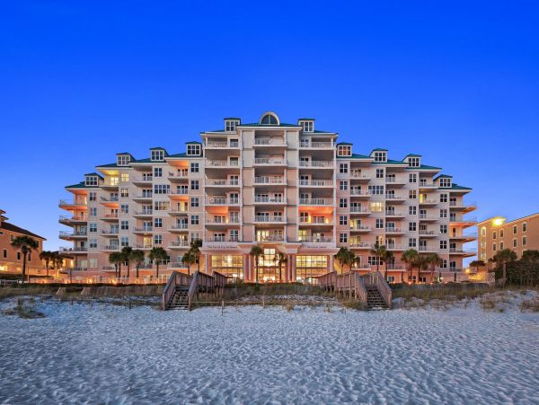 Destin Beachfront Condo 2 Bedroom 2 Bathrooms Sleeps 6