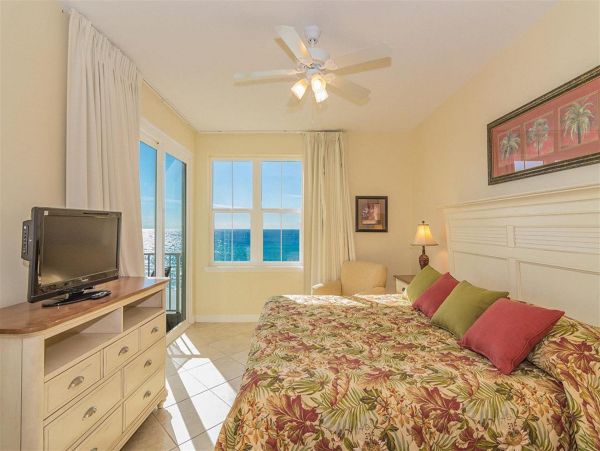 Destin Beachfront Condo 2 Bedroom 2 Bathrooms Sleeps 6