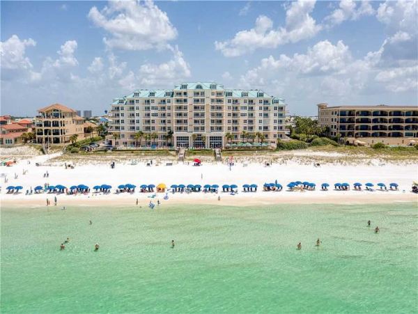 Destin Beachfront Condo 2 Bedroom 2 Bathrooms Sleeps 6