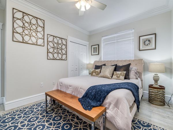 Destin 4 Bedroom Home Sleeps 14 with Community Pool