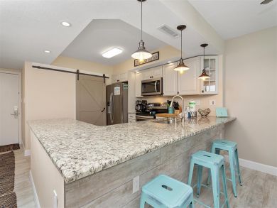 Destin Value Priced with Beach Views and Gulf.