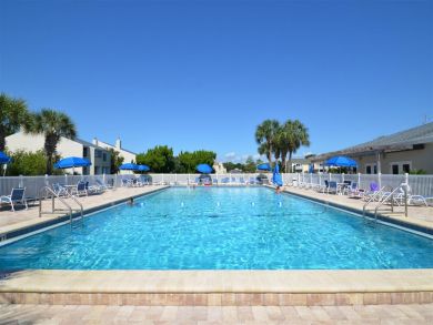 Destin Value Priced with Beach Views and Gulf.