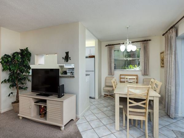 Sanibel Island Beach Vacation Condo Two Bedrooms Sleeps 6