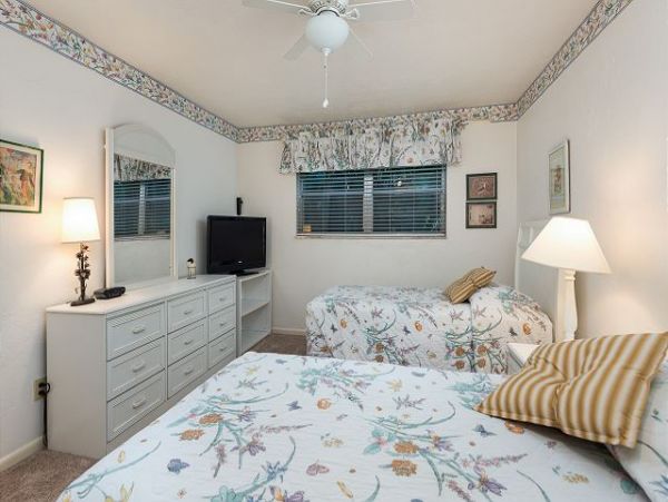 Sanibel Island Beach Vacation Condo Two Bedrooms Sleeps 6
