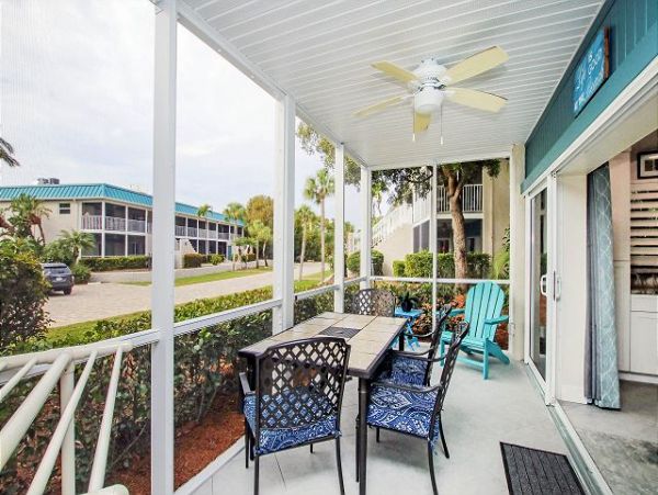 Sanibel Island Vacation Condo Pool & Tennis Court Sleeps 6