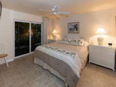 Sanibel Two Bedroom Condo Partial Gulf Views Sleeps 6