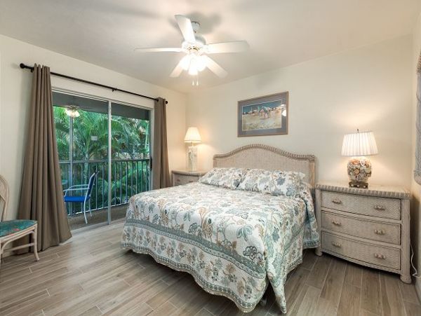 Sanibel Island Vacation Condo Stroll To Beaches Sleeps Six