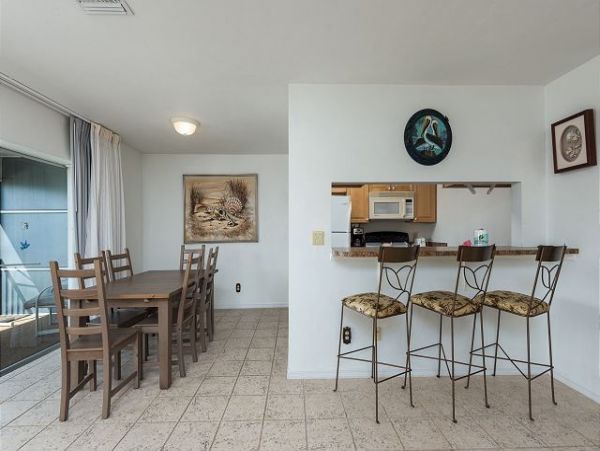 Sanibel Island Vacation Condo Stroll To Beaches Sleeps Six
