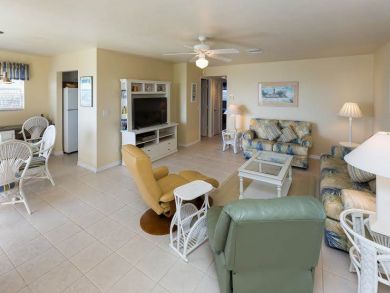 Open Living & Dining Area