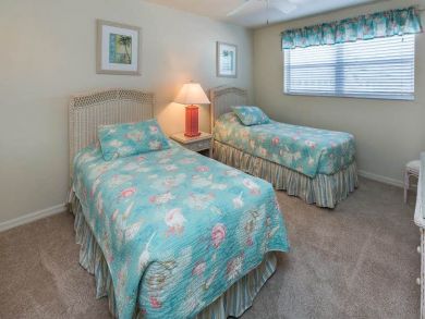 Bedroom 2 has Twin Beds Bedroom 2 has Twin Beds