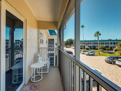 On Beach Sanibel Vacation Condo Sleeps 6 Guests