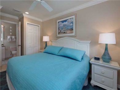 Corner 2 Bedroom Upgraded Condo with Stunning Views