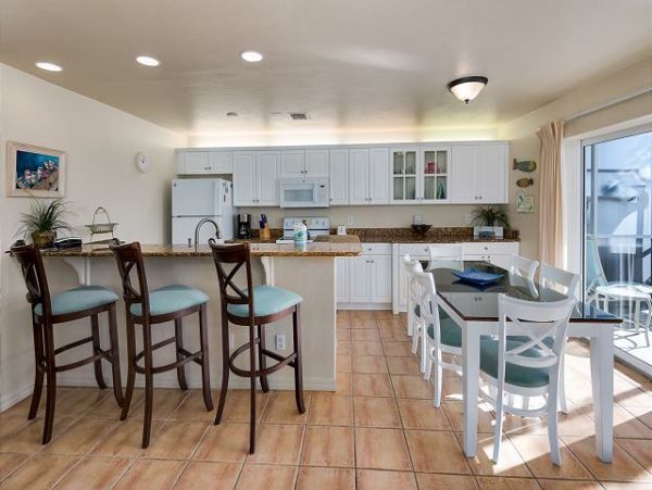 Sanibel Vacation Condo Two Bedrooms Walk To Beach Sleeps 6