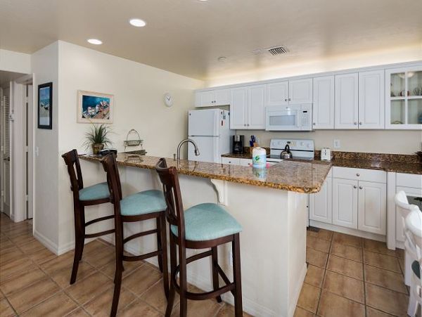 Sanibel Vacation Condo Two Bedrooms Walk To Beach Sleeps 6