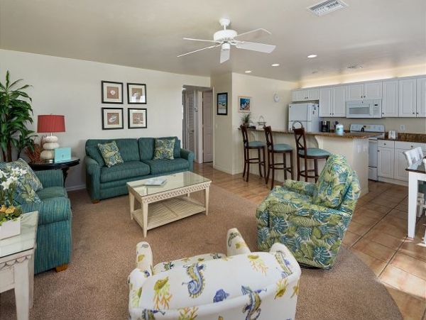 Sanibel Vacation Condo Two Bedrooms Walk To Beach Sleeps 6