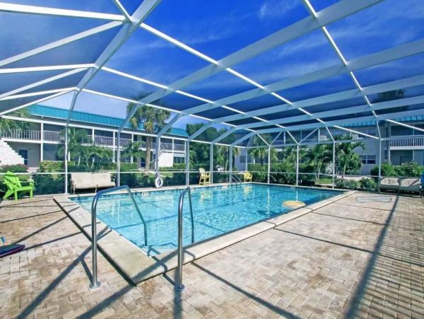 Sanibel Vacation Condo Two Bedrooms Walk To Beach Sleeps 6