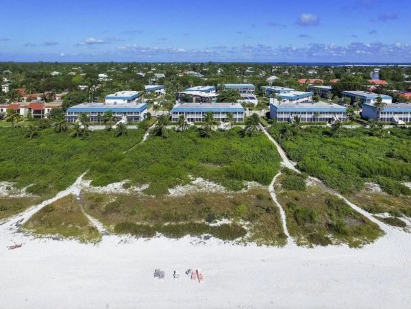 Sanibel Vacation Condo Two Bedrooms Walk To Beach Sleeps 6
