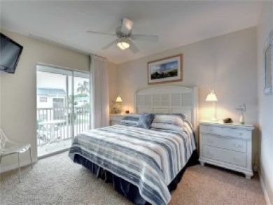 Great Value 2 Bedroom Sanibel Condo on Beach with Gulf Views