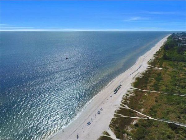 Lovely Sanibel Vacation Retreat