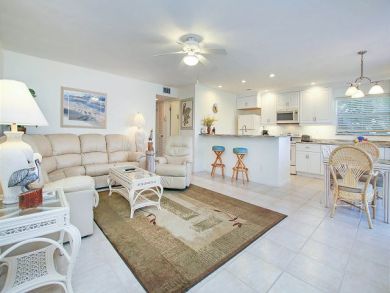Value Sanibel Vacation Condo Two Bedrooms Sleeps 6 on Beach