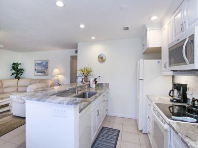 Value Sanibel Vacation Condo Two Bedrooms Sleeps 6 on Beach