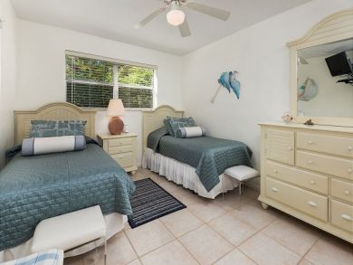 Value Sanibel Vacation Condo Two Bedrooms Sleeps 6 on Beach