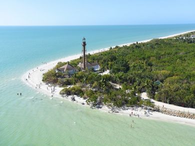 Value Sanibel Vacation Condo Two Bedrooms Sleeps 6 on Beach